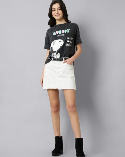 Snoppy Printed Regular Fit Tshirt For Women - Image 4